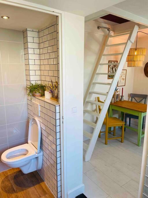 The Birdhouse, Tiny Home Close To The Beach Noordwijk Exterior foto